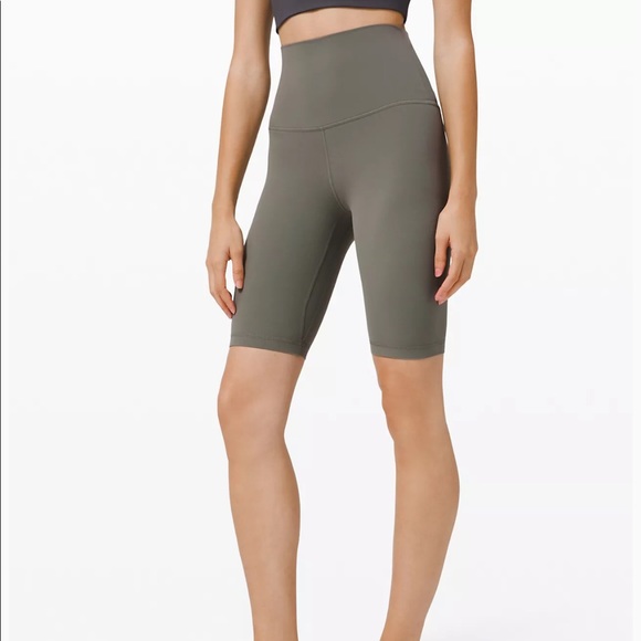 lululemon align shorts 🤍 - Picture 6 of 6